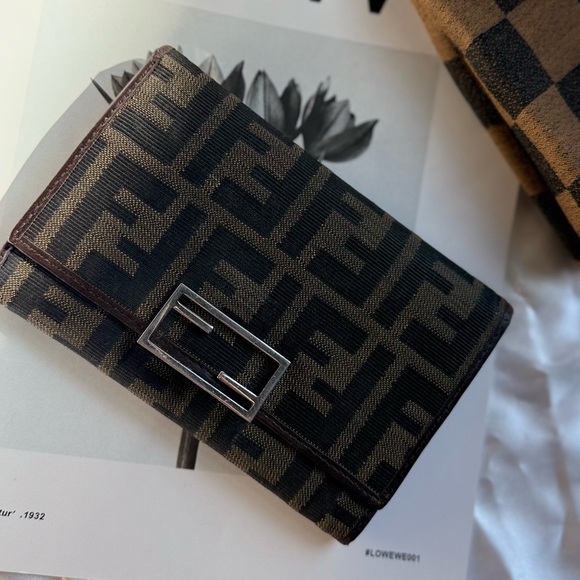 FENDI Vintage 90s Zucca Print Fendi Wallet - Picture 8 of 15